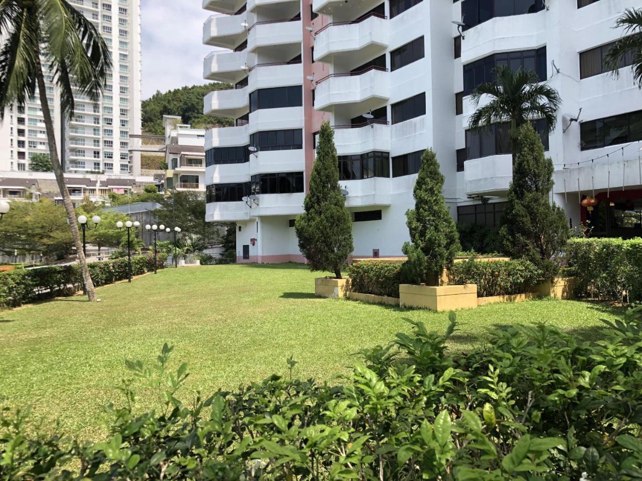 Susie'S Resort Seaview Suites At Sri Sayang 峇都丁宜 外观 照片